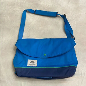 Hellolulu messenger bag blue green